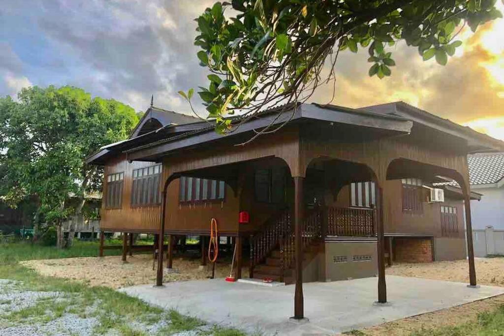 De Rhumaa Homestay Kuala Terengganu Eksteriør bilde